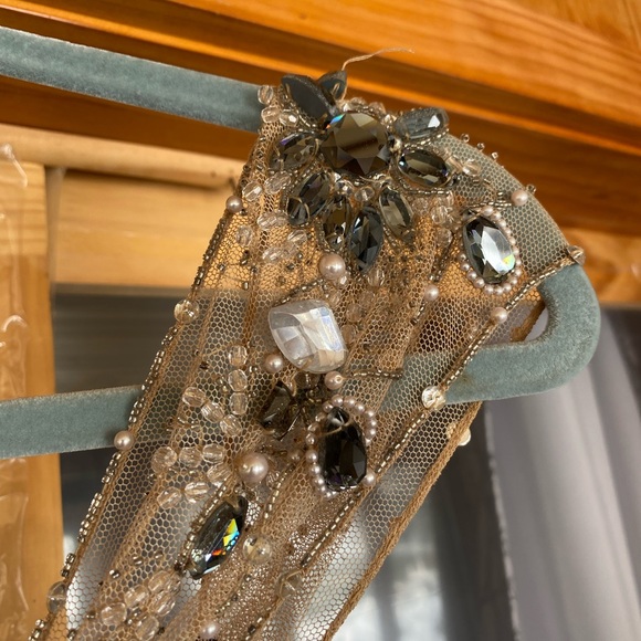 Adrianna Papell live from the red carpet size gown - Picture 7 of 17